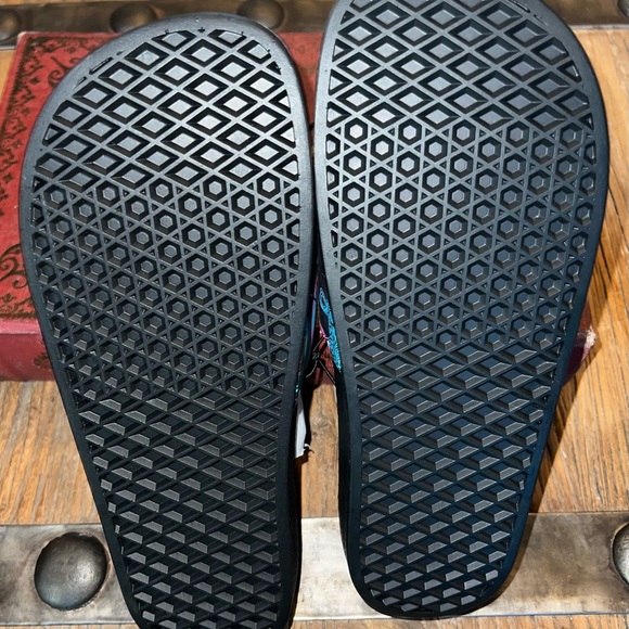 COPY - Vans men’s slides sandals - Picture 3 of 6